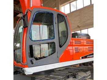 Ekskavatör DOOSAN DX260