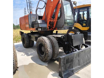 Ekskavatör HITACHI ZX130W