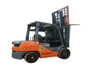 Dizel forklift