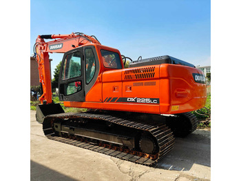 Paletli ekskavatör DOOSAN