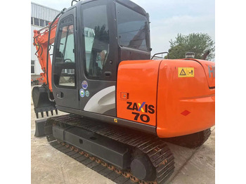 Paletli ekskavatör HITACHI ZX70