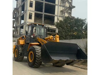 Tekerlekli yükleyici CUMMINS