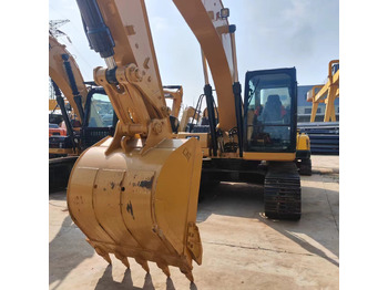 Paletli ekskavatör CATERPILLAR 320GC