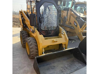 Mini yükleyici CATERPILLAR