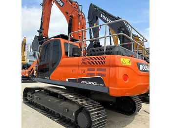 Paletli ekskavatör DOOSAN DX300