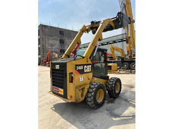 Mini yükleyici CATERPILLAR