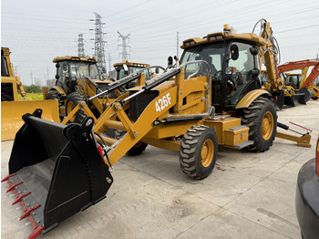 Iş makinesi CATERPILLAR 426