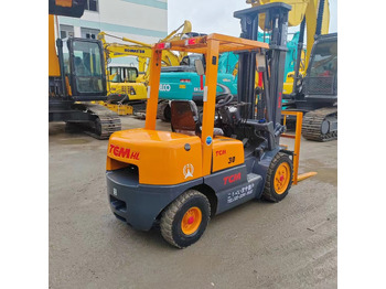 Dizel forklift TCM