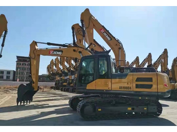 Paletli ekskavatör XCMG XE200DA
