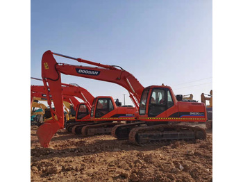 Paletli ekskavatör DOOSAN DH220LC-7