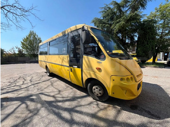 Okul otobüsü IVECO