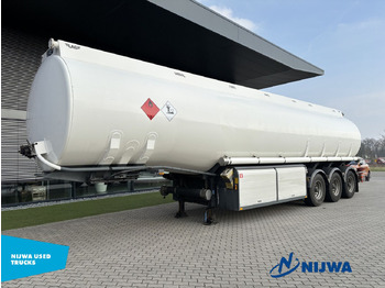 Tanker dorse LAG