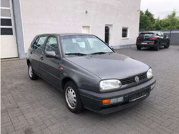 Sedan araba VOLKSWAGEN