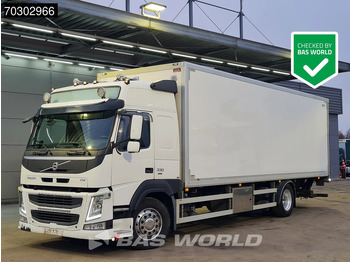Kapalı kasa kamyon VOLVO FM 330