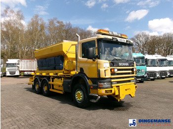 Kar küreme aracı Scania P114-340 CB 6X6 RHD gritter / snow plough: fotoğraf 2 Kar küreme aracı Scania P114-340 CB 6X6 RHD gritter / snow plough: fotoğraf 2