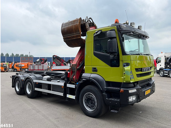 Kablo sistemli kamyon, Vinçli kamyon Iveco AD260T41 6x4 HMF 16 Tonmeter Z-kraan: fotoğraf 3