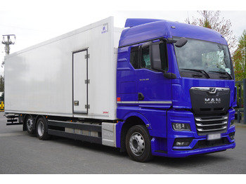 Kapalı kasa kamyon MAN TGX 26.400