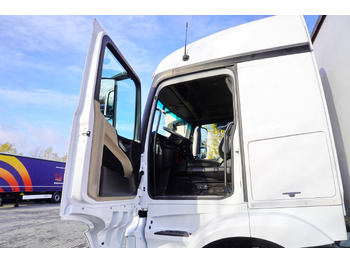 Tenteli kamyon MERCEDES-BENZ Actros 1835 E6 4×2 / Curtainsider 21 pallets / tail lift 1.5t: fotoğraf 5