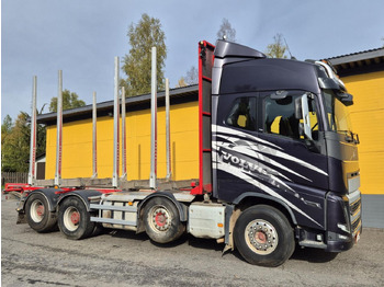 Vinçli kamyon nakliyatı için ahşap VOLVO FH 750 8x4 / 2 lifted axles / timber truck: fotoğraf 3 Vinçli kamyon nakliyatı için ahşap VOLVO FH 750 8x4 / 2 lifted axles / timber truck: fotoğraf 3