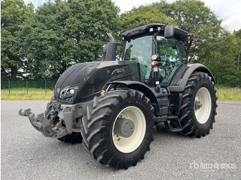 Traktör VALTRA S374