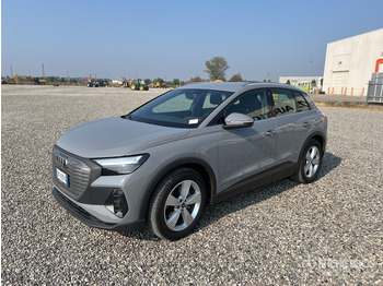 SUV 2023 Audi Q4 Electric E-TRON SUV: fotoğraf 3