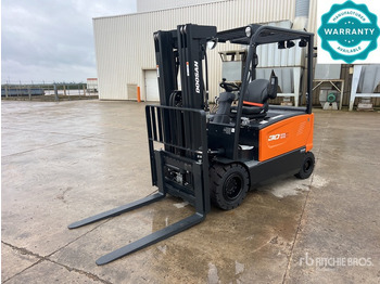 Elektrikli forklift DOOSAN