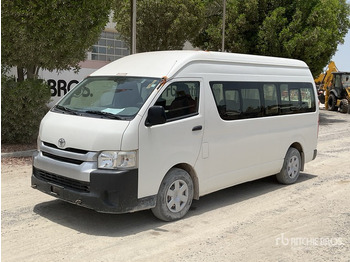 Minibüs TOYOTA