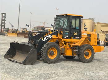 Tekerlekli yükleyici JCB