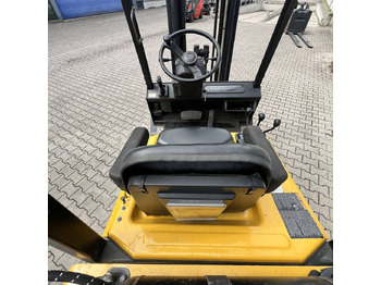 LPG forklift Yale GLP30TF: fotoğraf 5