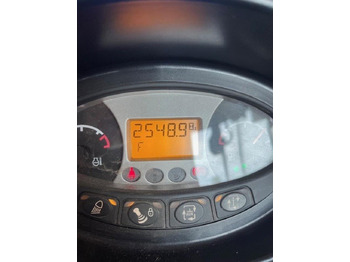 Teleskopik yükleyici Massey Fergusson TH7038X: fotoğraf 5 Teleskopik yükleyici Massey Fergusson TH7038X: fotoğraf 5