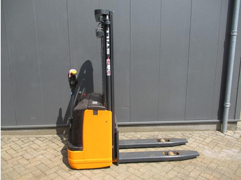 Istif makinası STILL