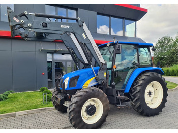 Traktör NEW HOLLAND T5000