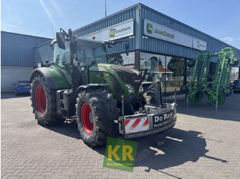 Traktör FENDT 720 Vario