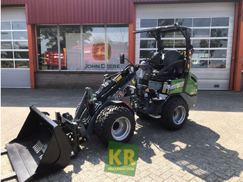 Belden kırmalı yükleyici GIANT