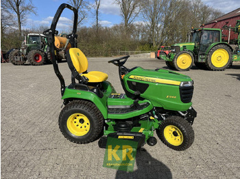 Çim biçme makinesi JOHN DEERE X9 Series