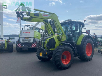 Traktör CLAAS Arion 550