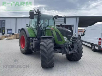 Traktör FENDT 724 Vario
