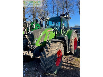 Traktör FENDT 724 Vario