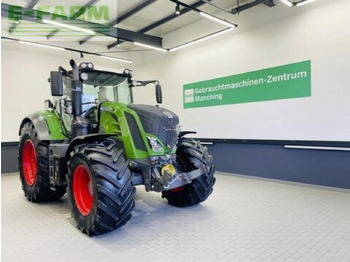 Traktör FENDT 826 Vario