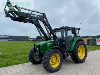 Traktör JOHN DEERE