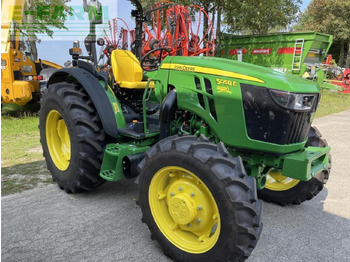 Traktör JOHN DEERE 5058E