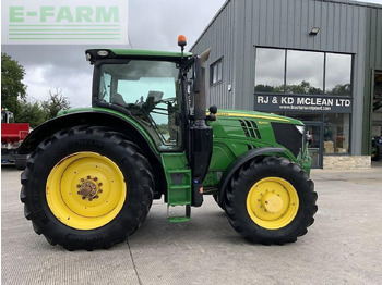 Traktör JOHN DEERE 6215R