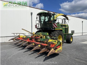 Traktör JOHN DEERE 6810