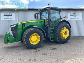 Traktör JOHN DEERE 8400