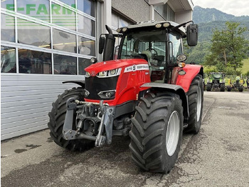 Traktör MASSEY FERGUSON 6715