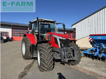 Traktör MASSEY FERGUSON 100 series