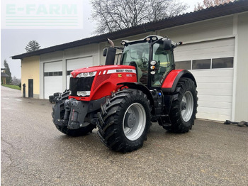 Traktör MASSEY FERGUSON 8670