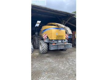 Silaj makinesi NEW HOLLAND FR9060