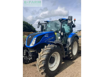 Traktör NEW HOLLAND T5