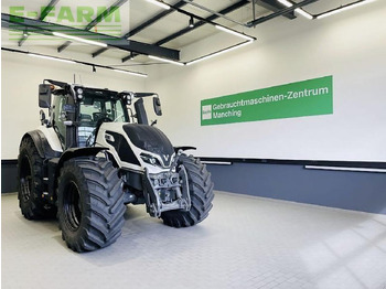 Traktör VALTRA